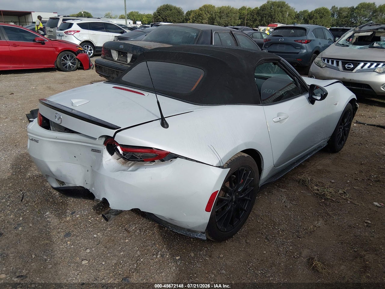 2017 MAZDA MX-5 MIATA · 4/11