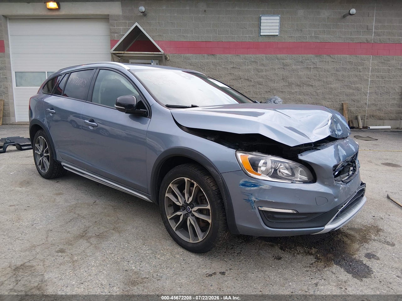 2017 VOLVO V60 CROSS COUNTRY T5