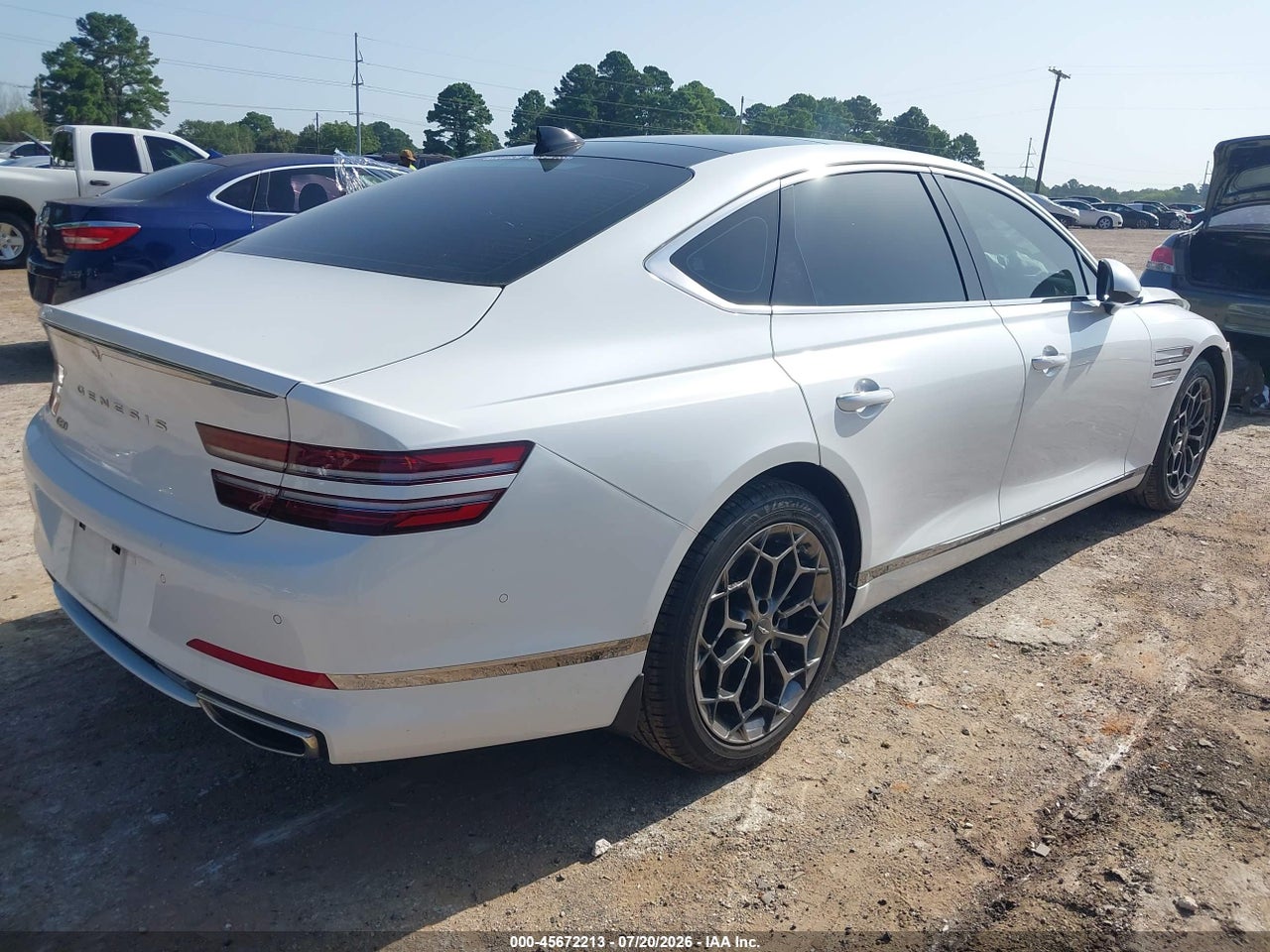 2022 GENESIS G80 2.5T RWD · 4/11