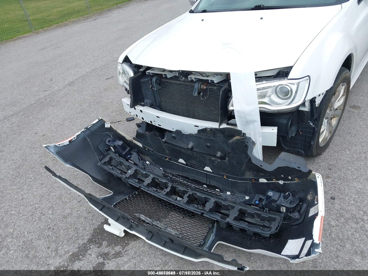 2016 CHRYSLER 300C AWD · 6/11