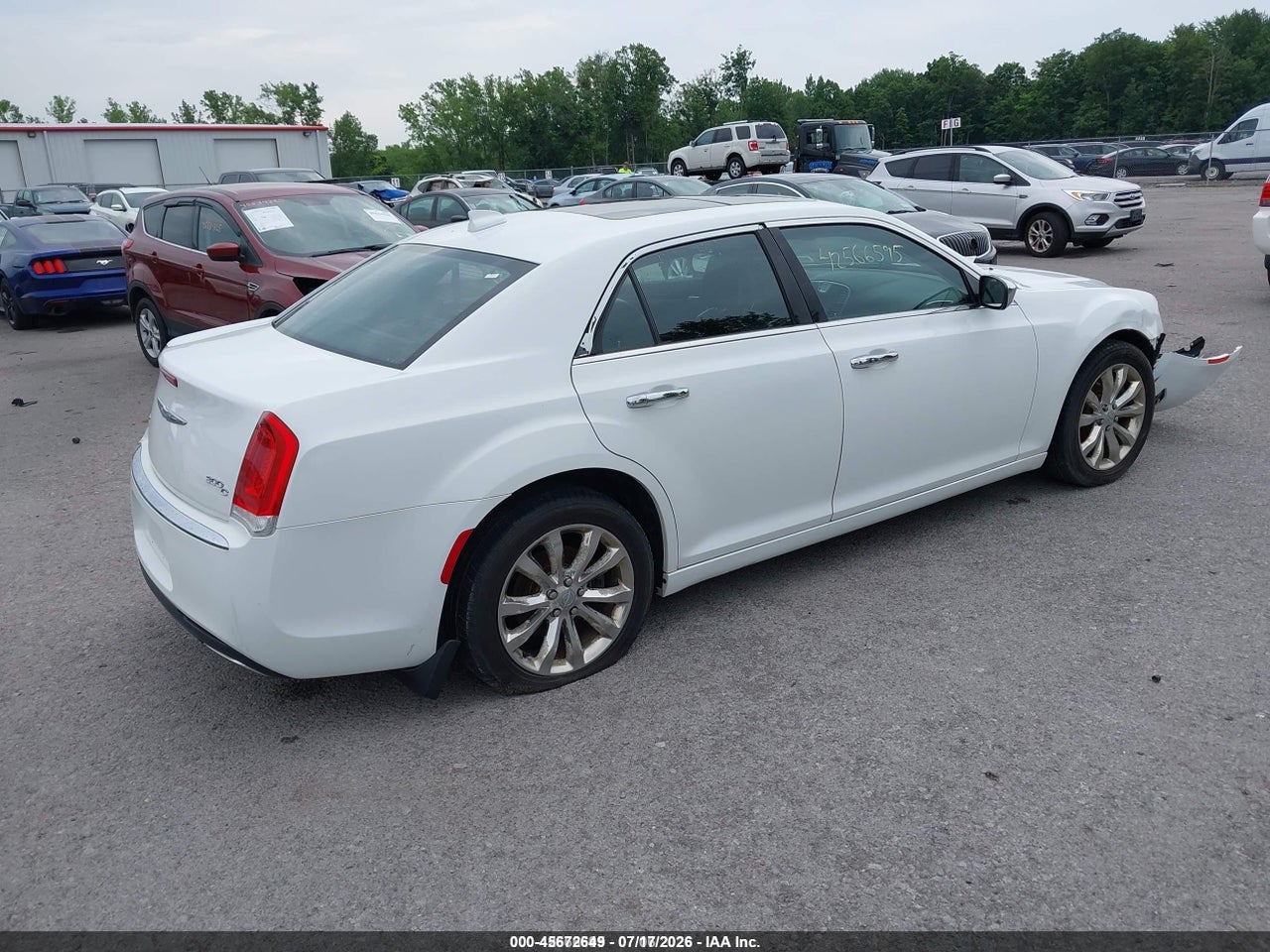 2016 CHRYSLER 300C AWD · 4/11