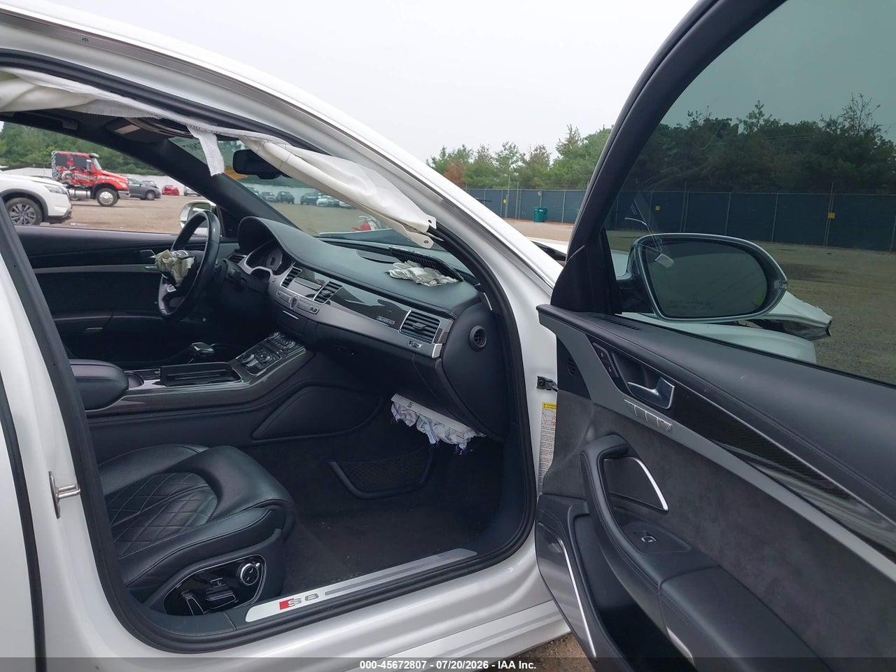 2014 AUDI S8 4.0T · 5/11