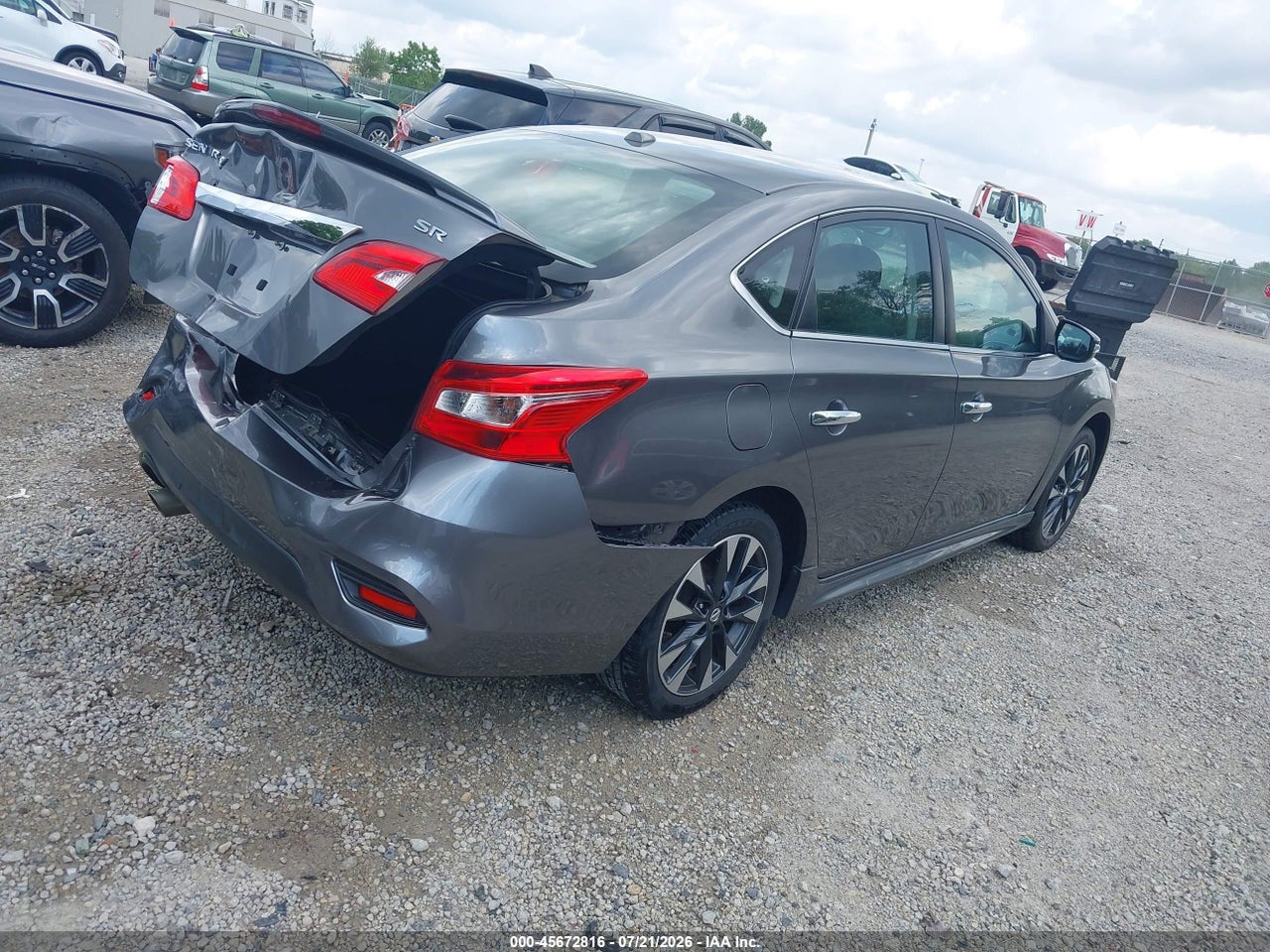 2019 NISSAN SENTRA SR · 4/11