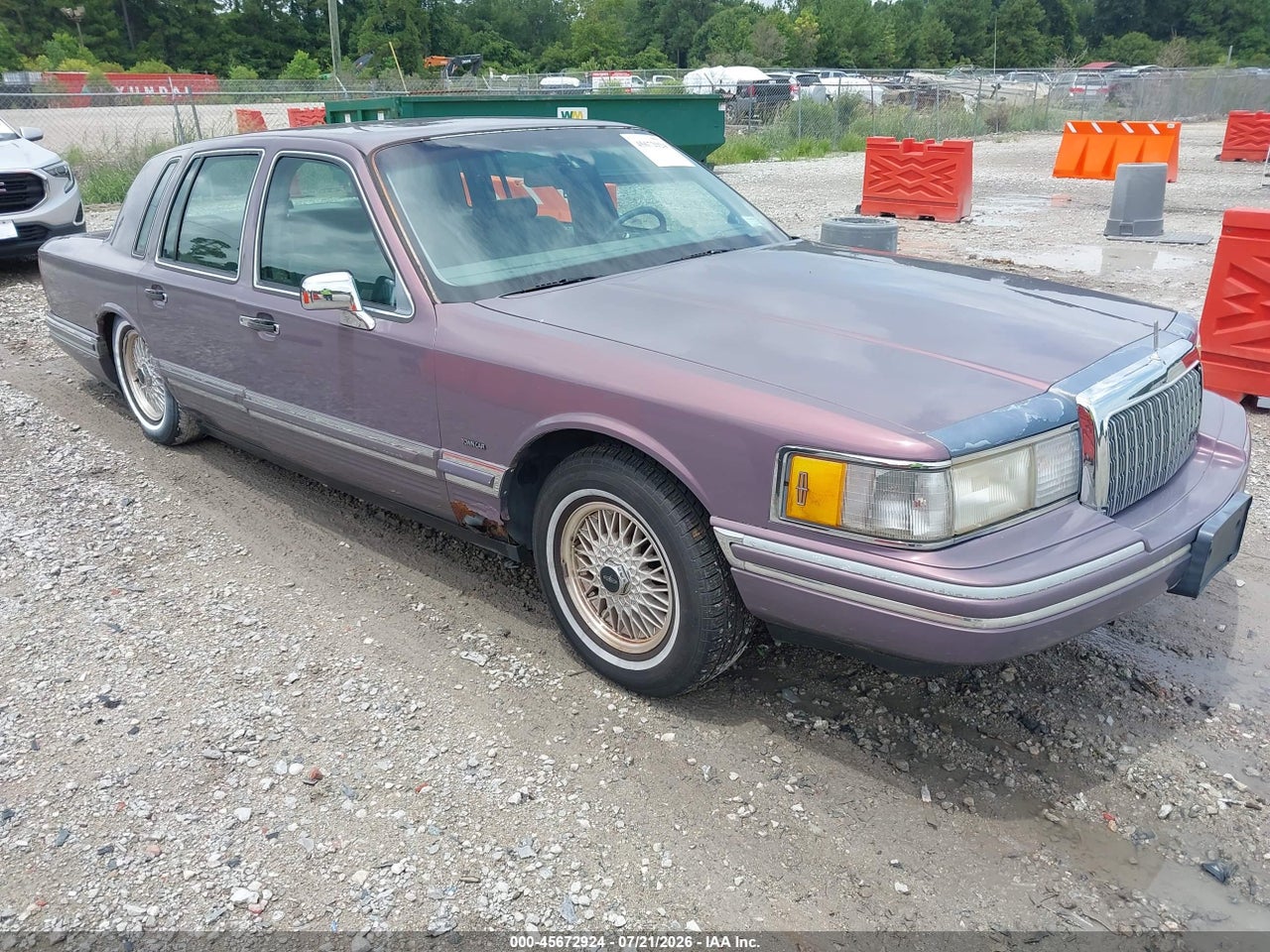 1994 LINCOLN TOWN CAR EXECUTIVE
