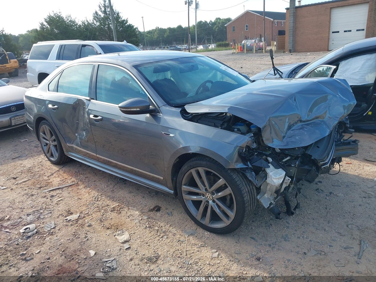 1VWDT7A38HC****** · 2017 VOLKSWAGEN PASSAT 1.8T R-LINE