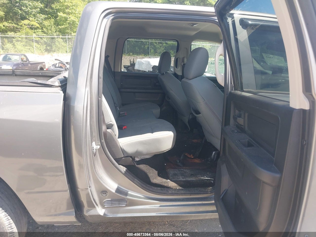 1C6RR7KT7DS****** · 2013 RAM 1500 EXPRESS · 8/11