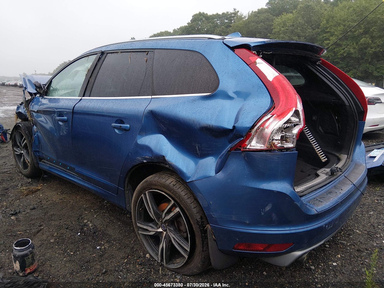 2017 VOLVO XC60 T6 R-DESIGN · 3/10
