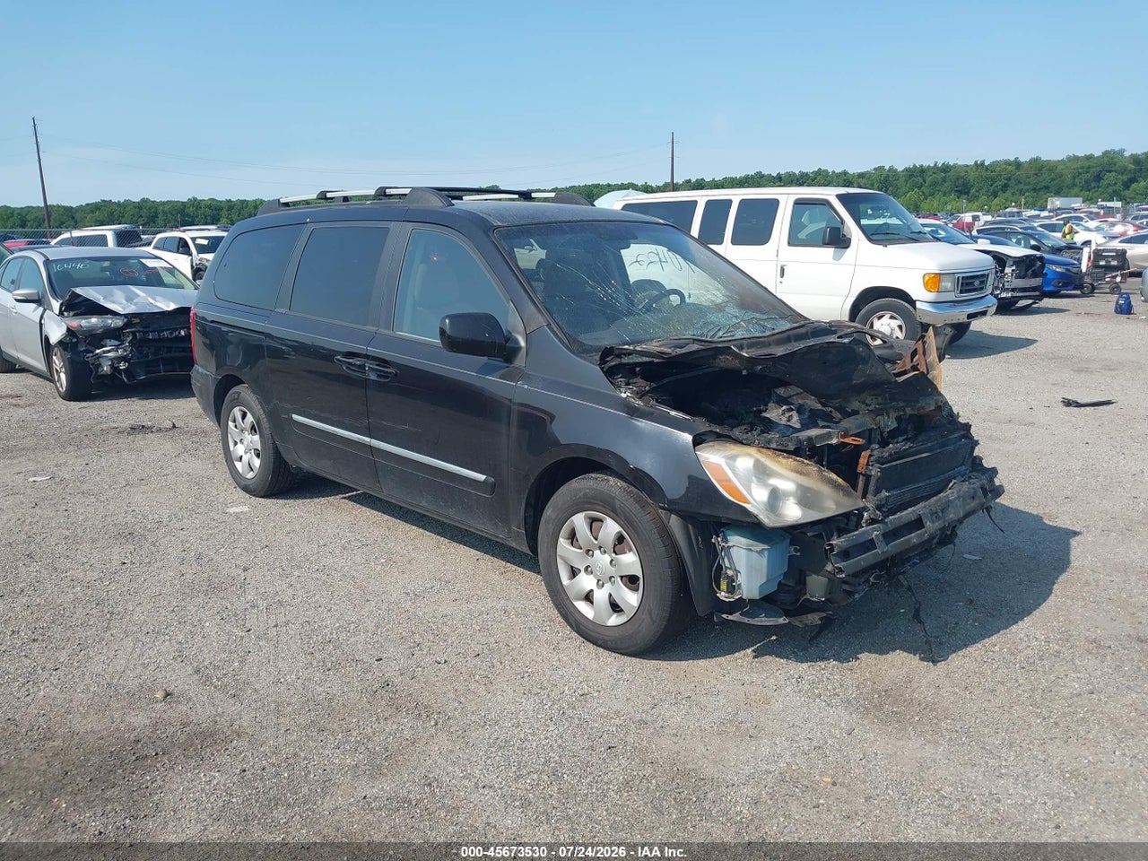 KNDMC233086****** · 2008 HYUNDAI ENTOURAGE GLS/LIMITED