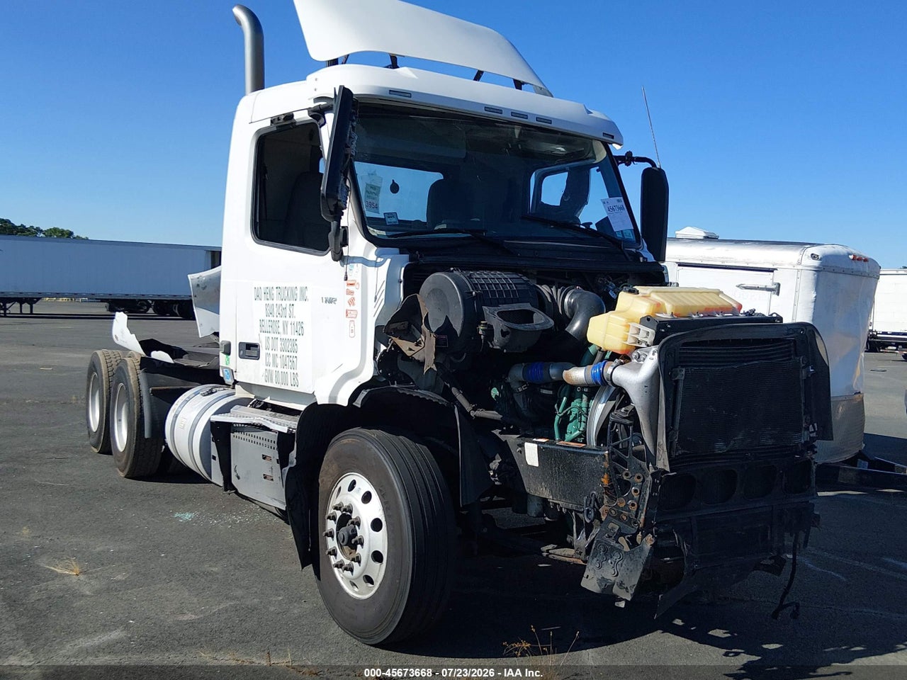 4V4WC9EH8LN****** · 2020 VOLVO VNR