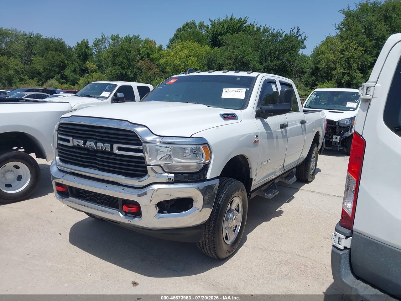2021 RAM 3500 TRADESMAN · 2/4