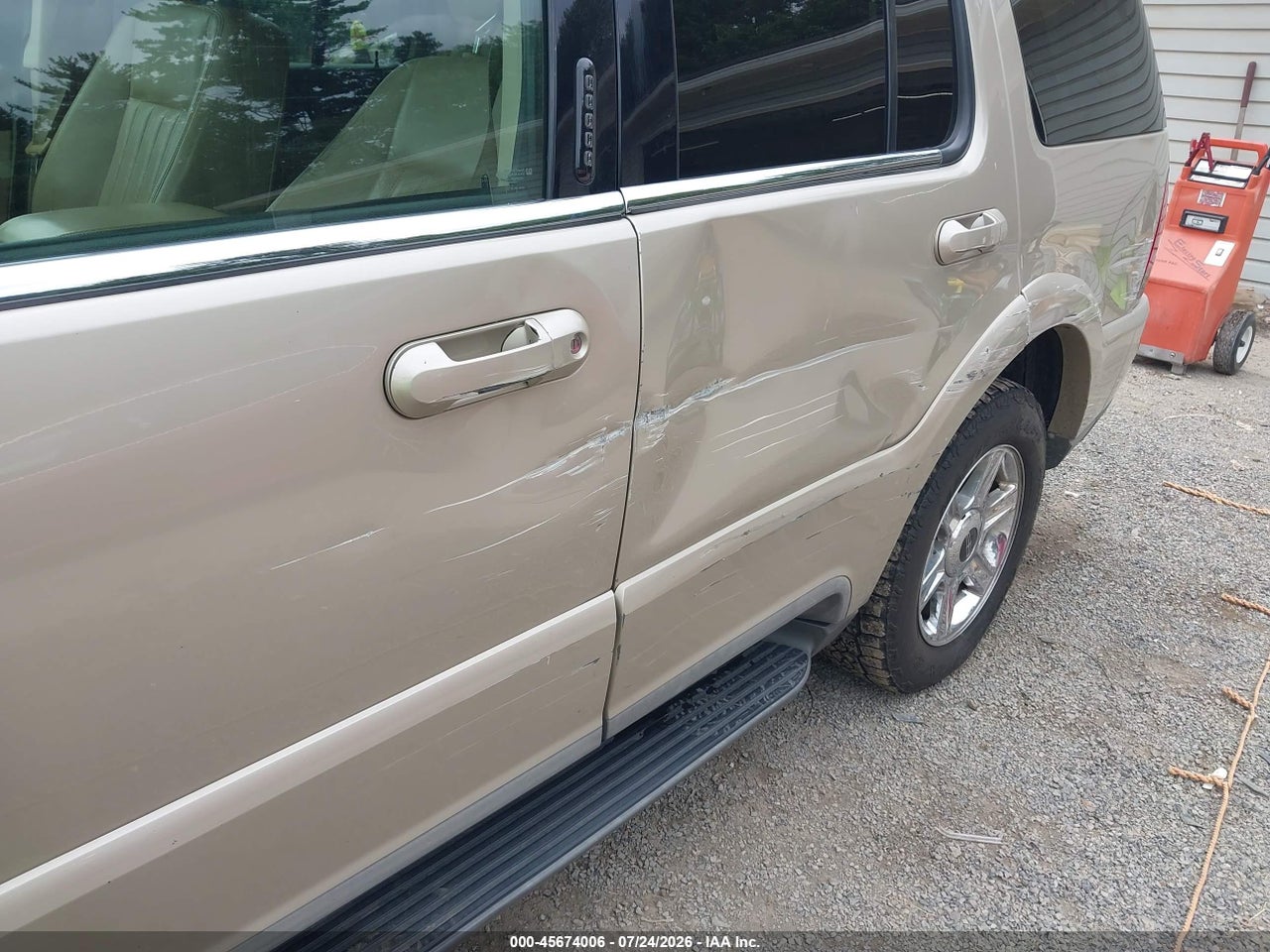 2005 LINCOLN AVIATOR · 6/11