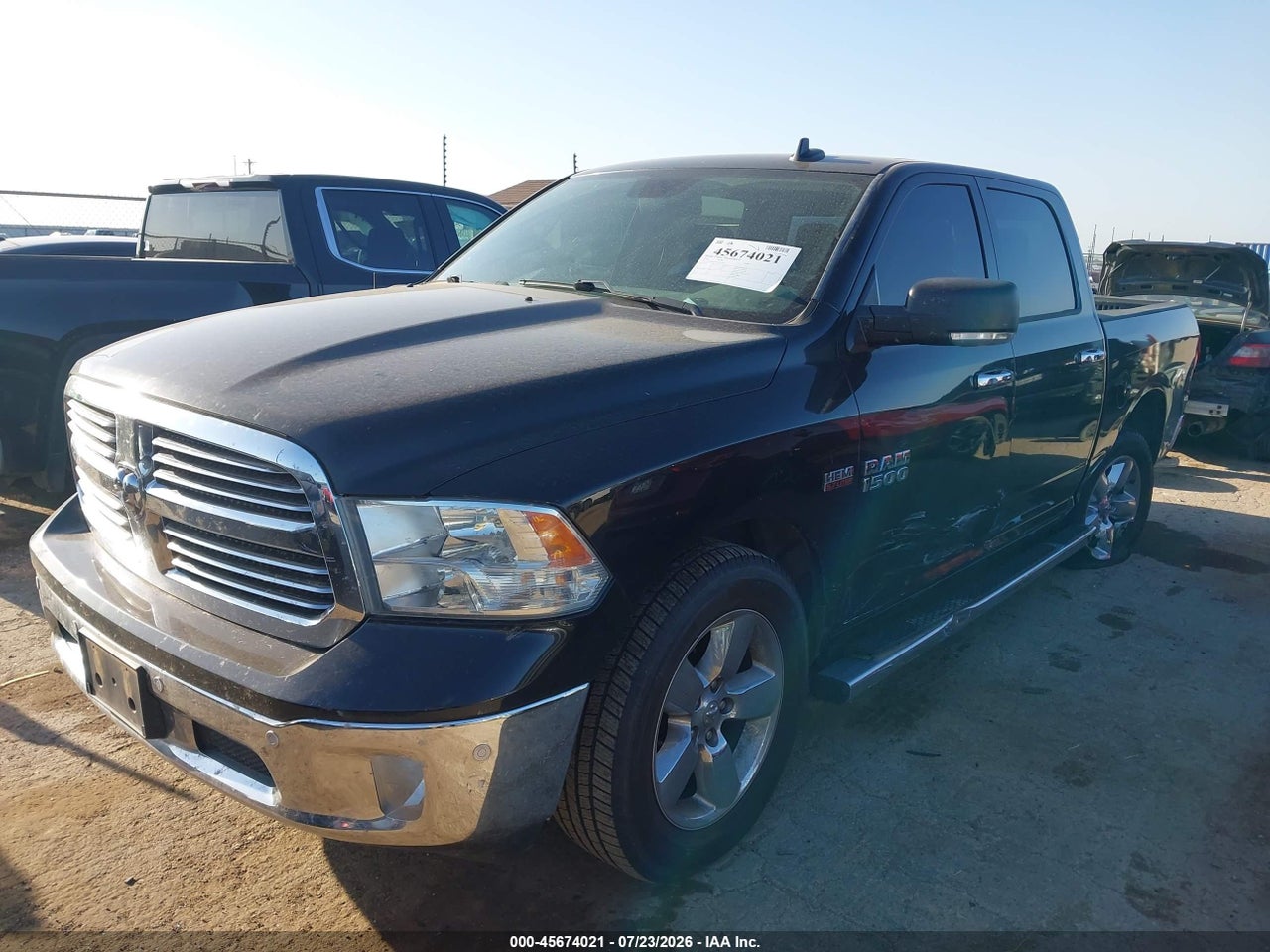 2016 RAM 1500 SLT · 2/11