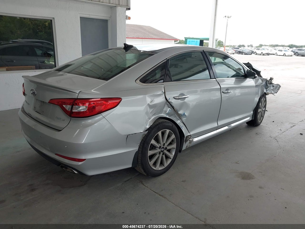 2016 HYUNDAI SONATA LIMITED · 4/11