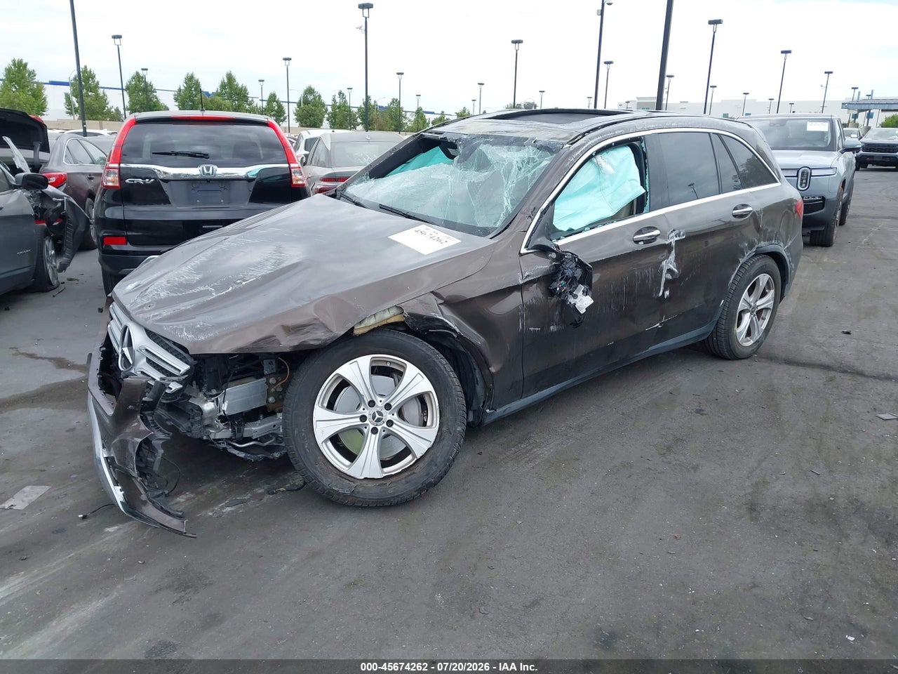 2018 MERCEDES-BENZ GLC 300 · 2/10