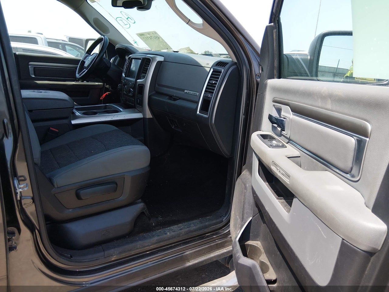2016 RAM 1500 BIG HORN · 5/11