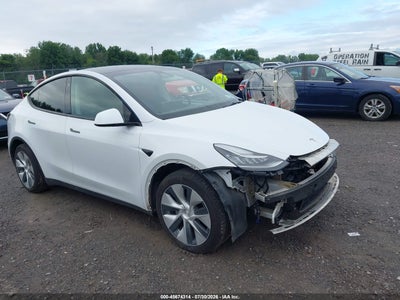 7SAYGAEE5NF****** · 2022 TESLA MODEL Y LONG RANGE DUAL MOTOR ALL-WHEEL DRIVE