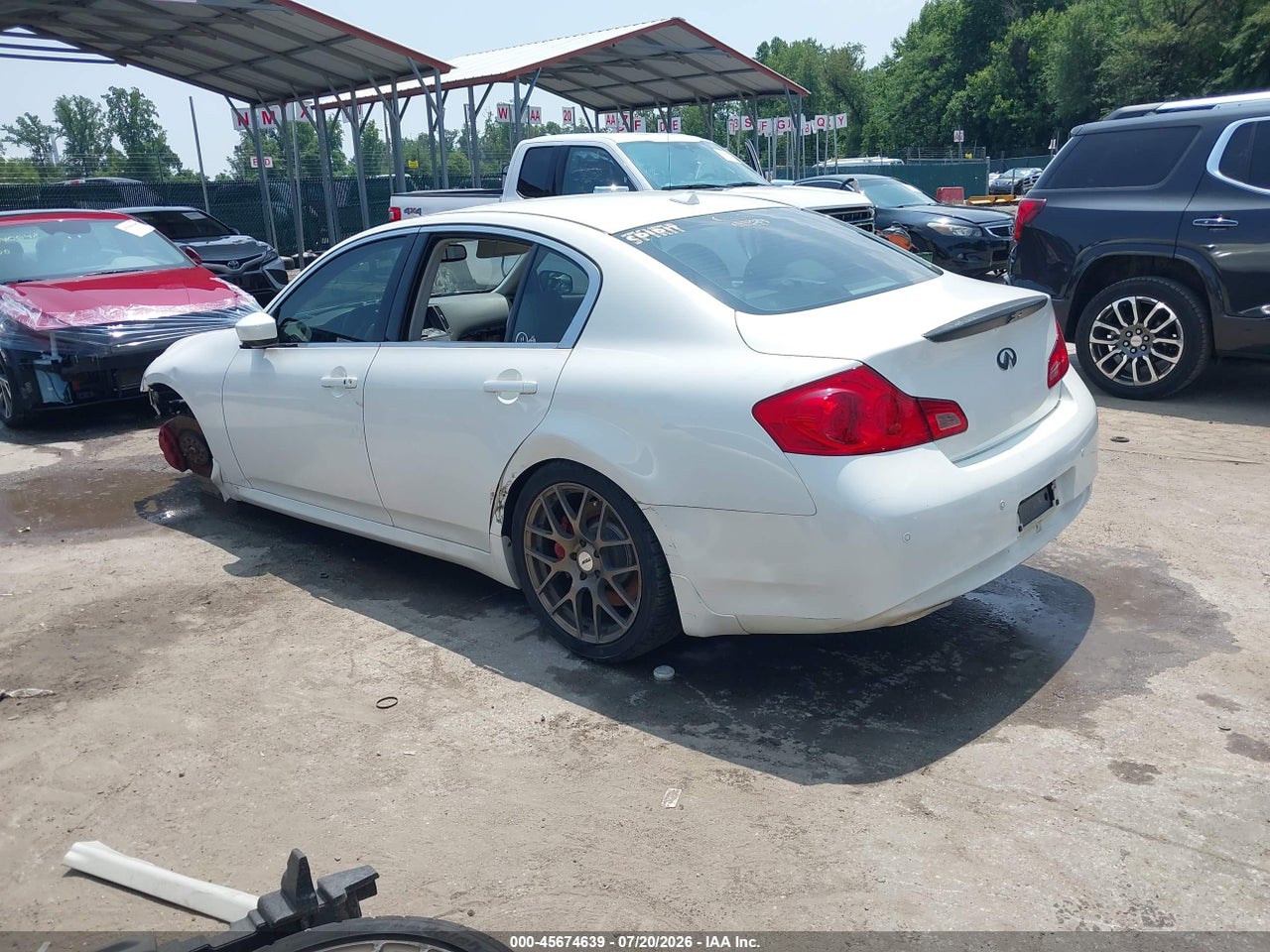 2010 INFINITI G37X · 3/10