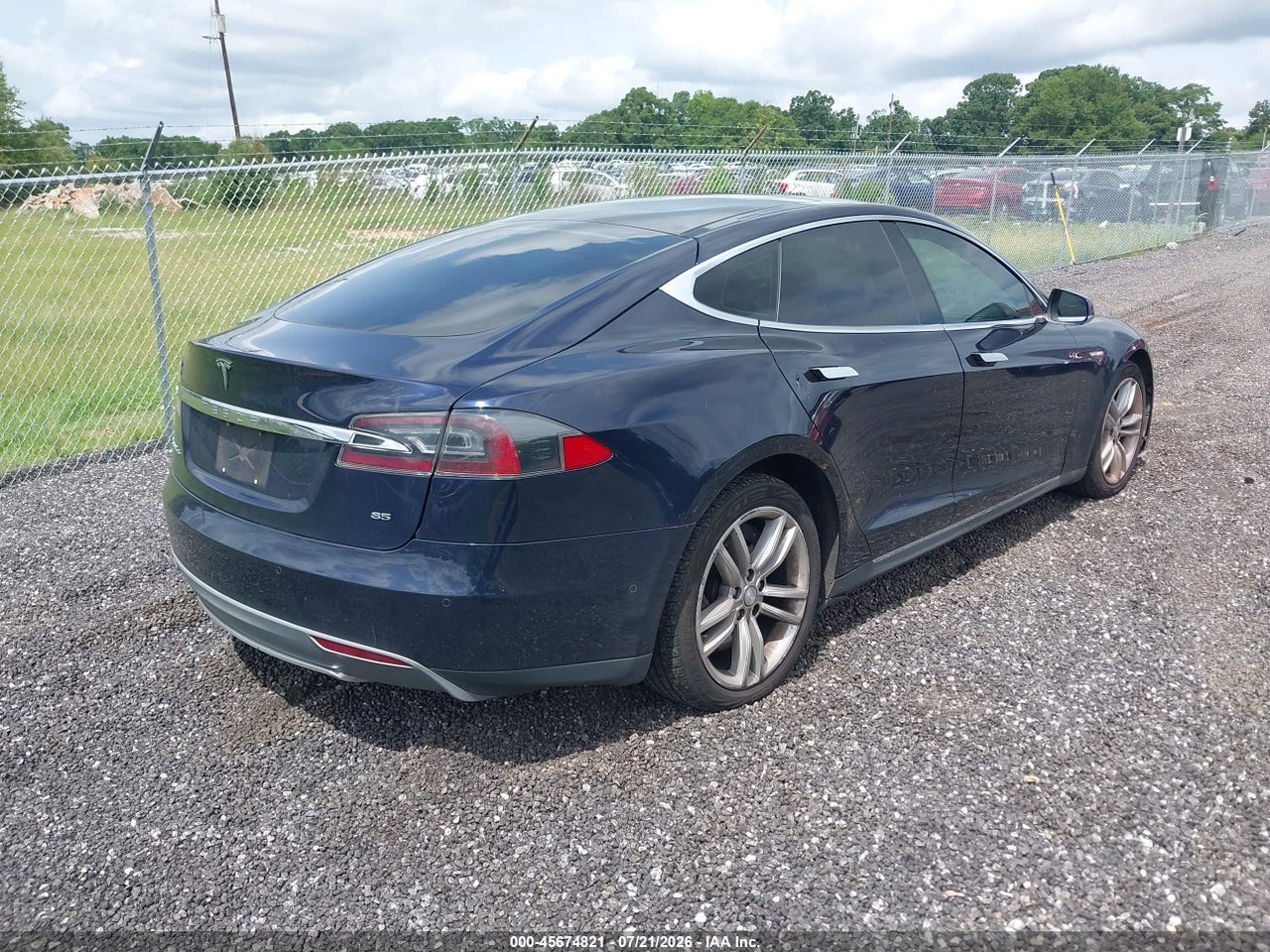 2015 TESLA MODEL S 60/70/85 · 4/11