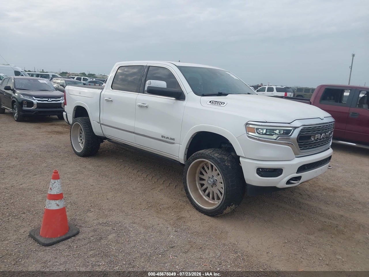 2019 RAM 1500 LIMITED  4X4 5'7 BOX