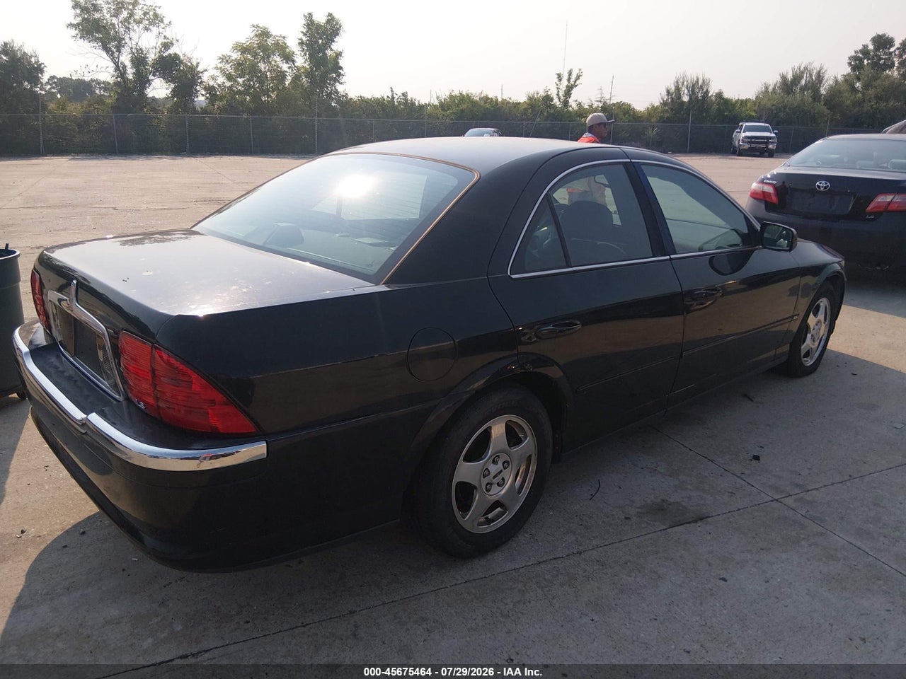 2001 LINCOLN LS V6 AUTO/V6 MANUAL · 4/11