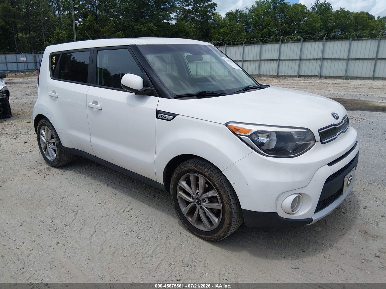 KNDJP3A56H7****** · 2017 KIA SOUL +