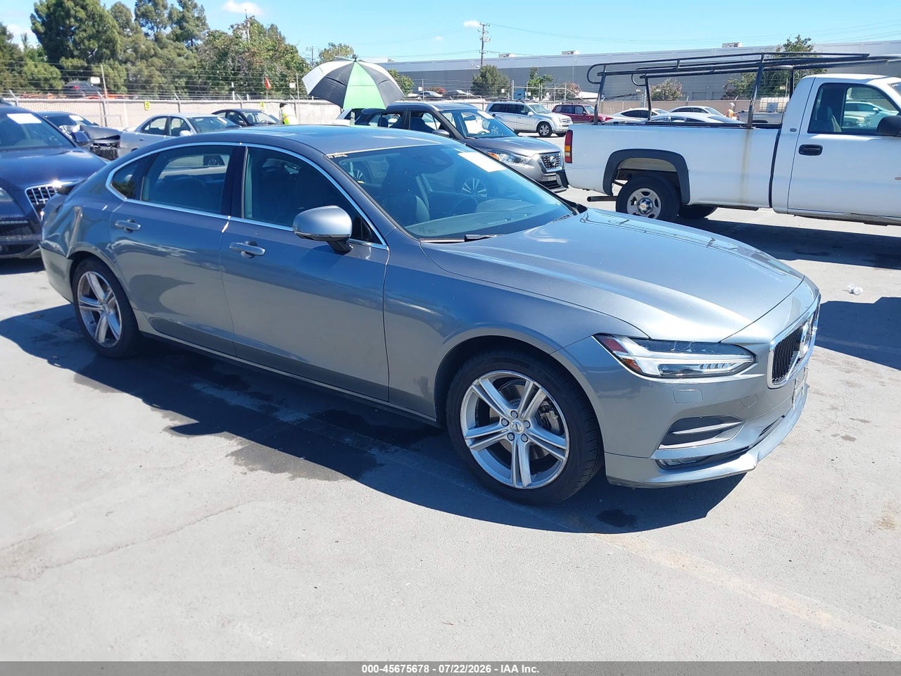 LVY982MK3JP****** · 2018 VOLVO S90 T5 MOMENTUM