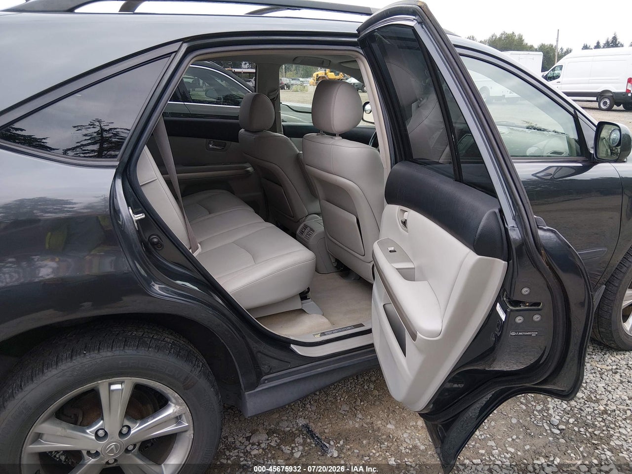 JTJHW31U860****** · 2006 LEXUS RX 400H   · 8/11