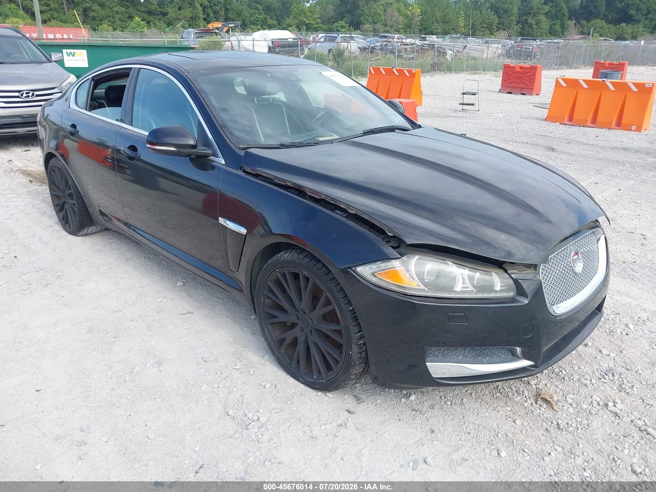 SAJWJ0EF8E8****** · 2014 JAGUAR XF V6 SC