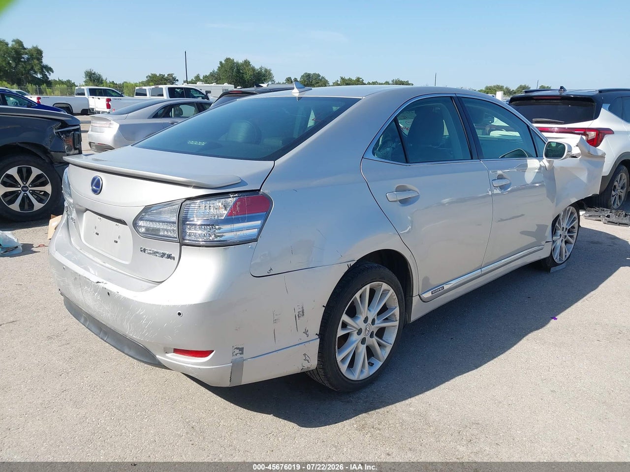 2010 LEXUS HS 250H PREMIUM · 4/11