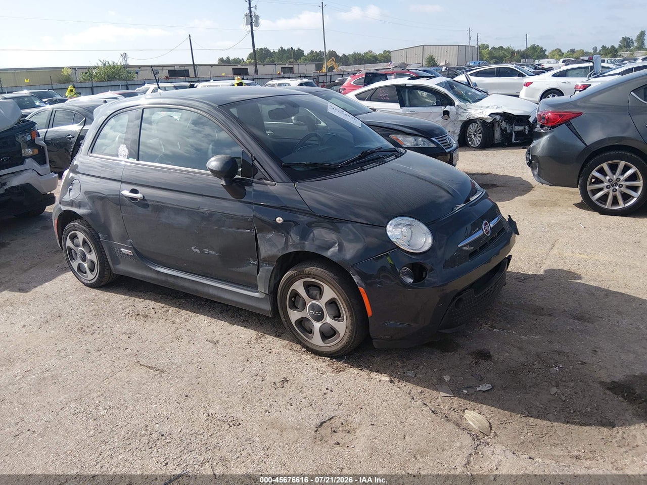 3C3CFFGE0HT****** · 2017 FIAT 500E BATTERY ELECTRIC