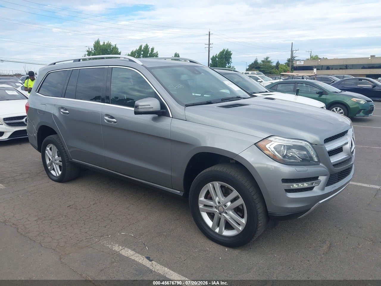 4JGDF6EE4FA****** · 2015 MERCEDES-BENZ GL 450 4MATIC