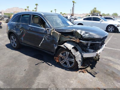 W1N0G8DB2LF****** · 2020 MERCEDES-BENZ GLC 300