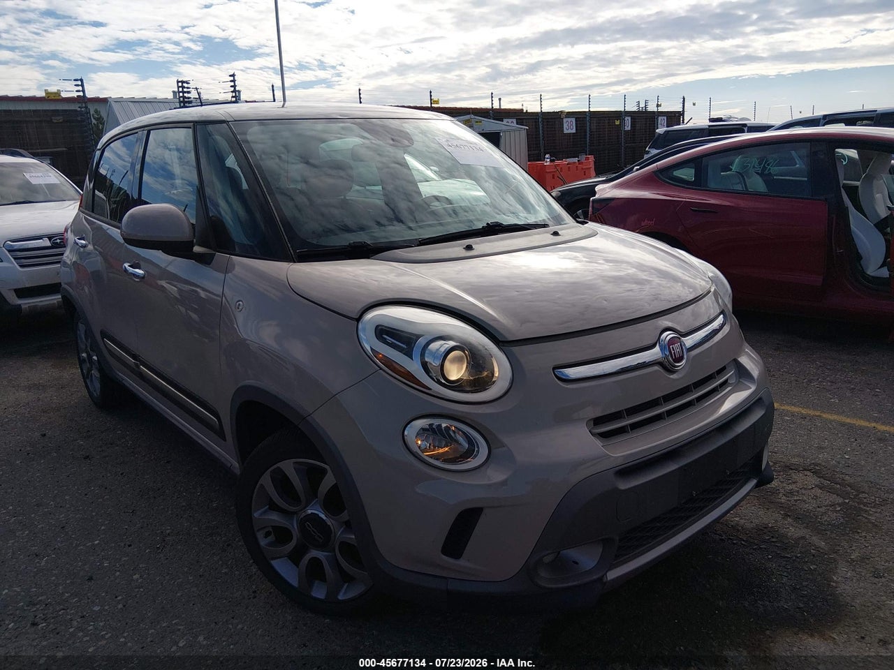 ZFBCFADH1FZ****** · 2015 FIAT 500L TREKKING