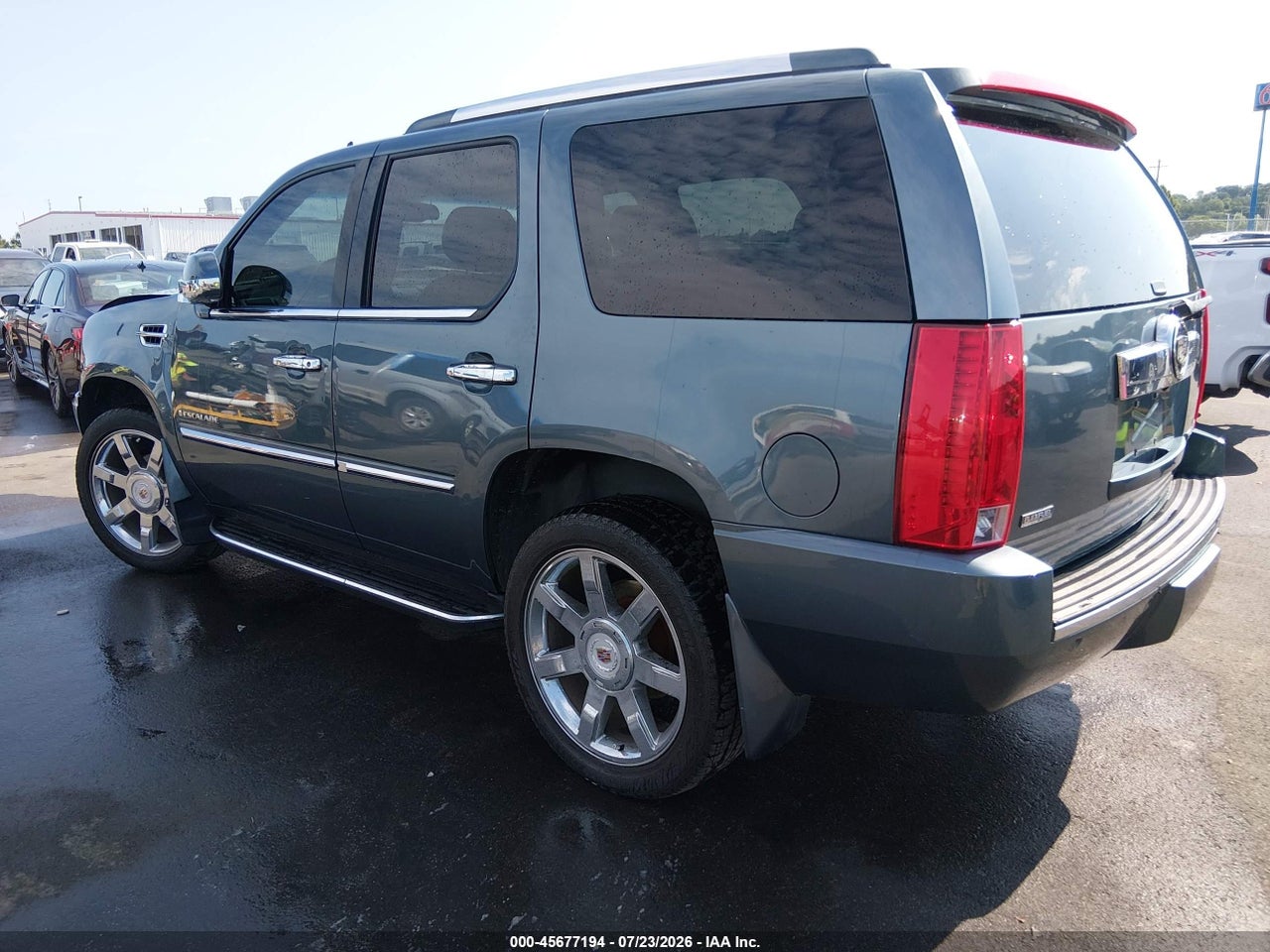 2009 CADILLAC ESCALADE STANDARD · 3/7