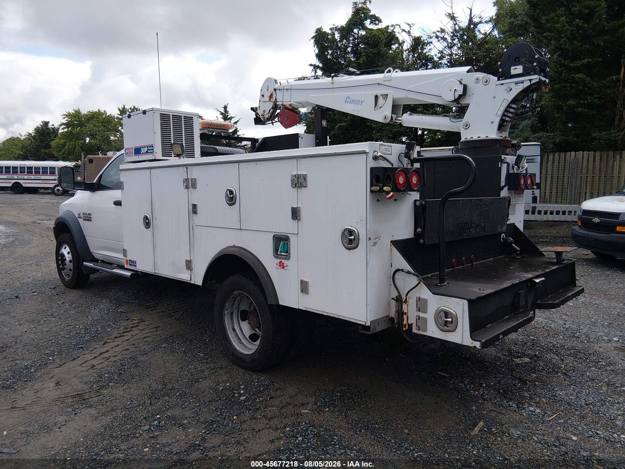 2015 RAM 5500 CHASSIS TRADESMAN/SLT · 3/4