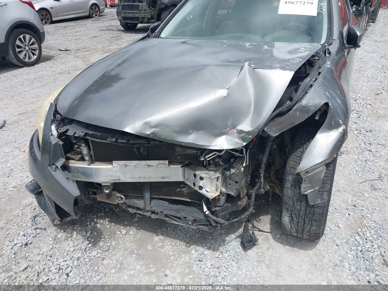 2013 INFINITI G37X · 6/11