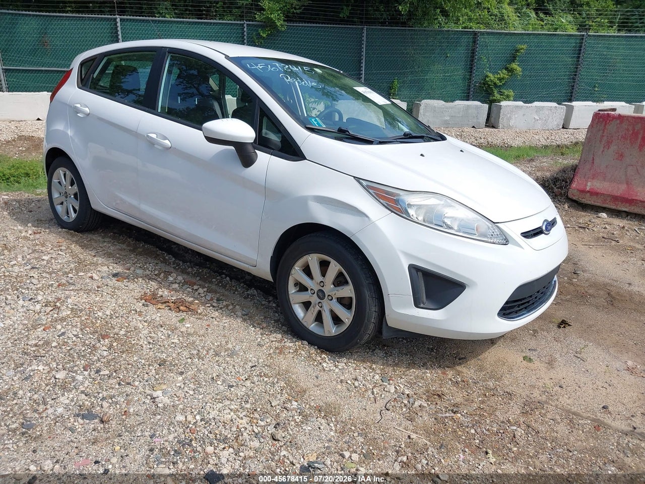 3FADP4EJXBM****** · 2011 FORD FIESTA SE