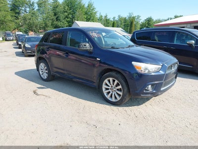 JA4AR4AUXBZ****** · 2011 MITSUBISHI OUTLANDER SPORT SE