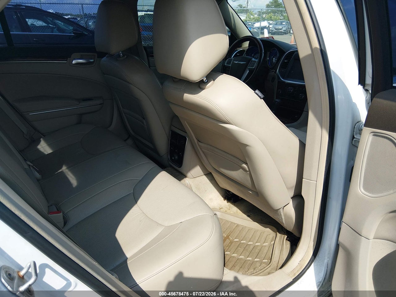 2C3CA6CT9BH****** · 2011 CHRYSLER 300C   · 8/11