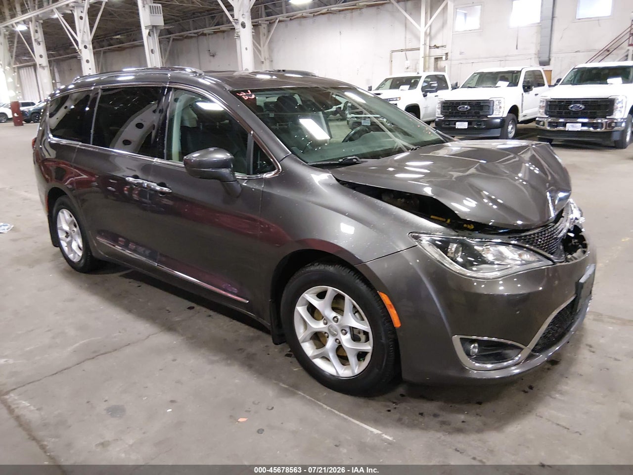 2C4RC1EG4JR****** · 2018 CHRYSLER PACIFICA TOURING L PLUS