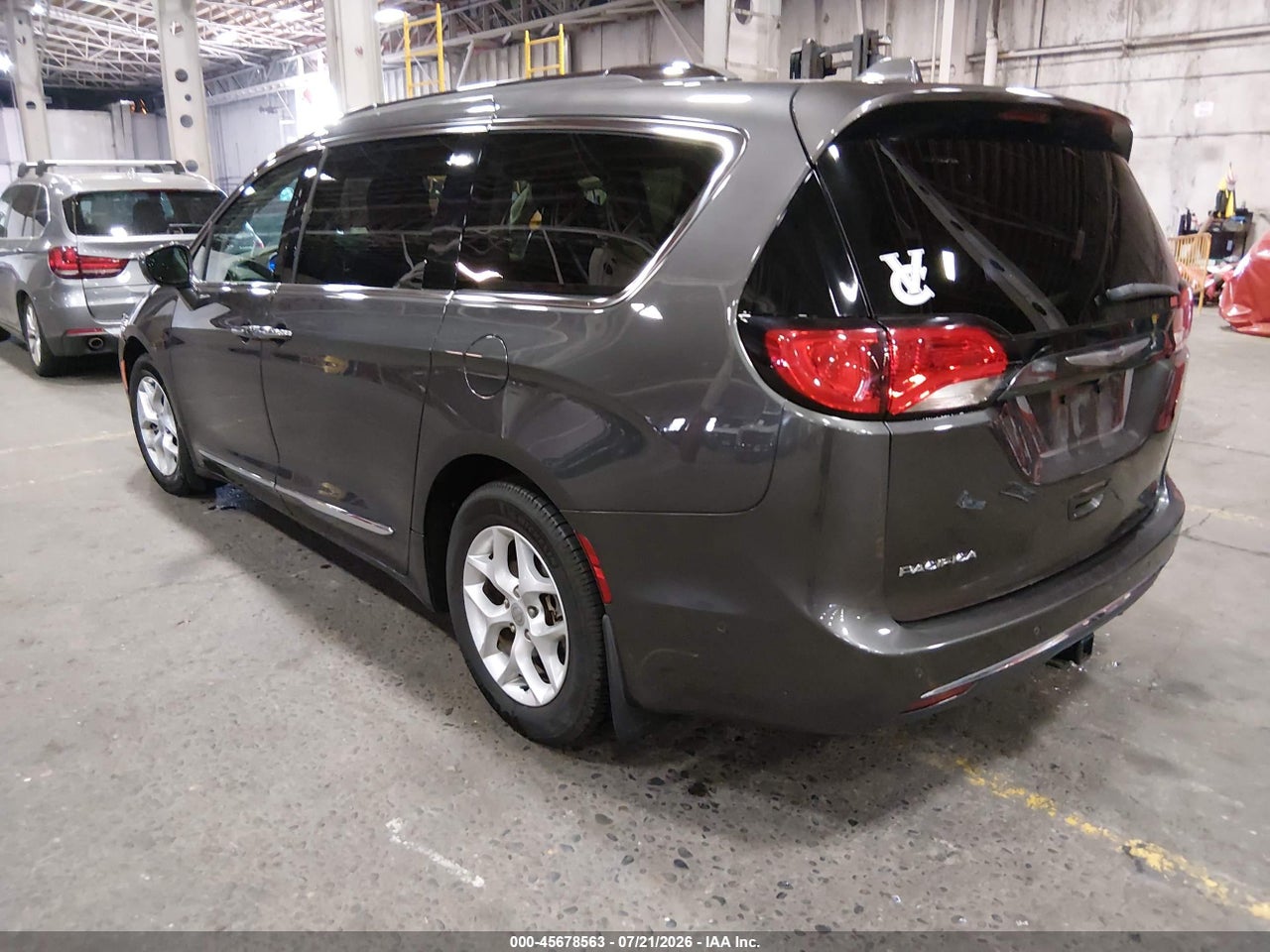 2018 CHRYSLER PACIFICA TOURING L PLUS · 3/10