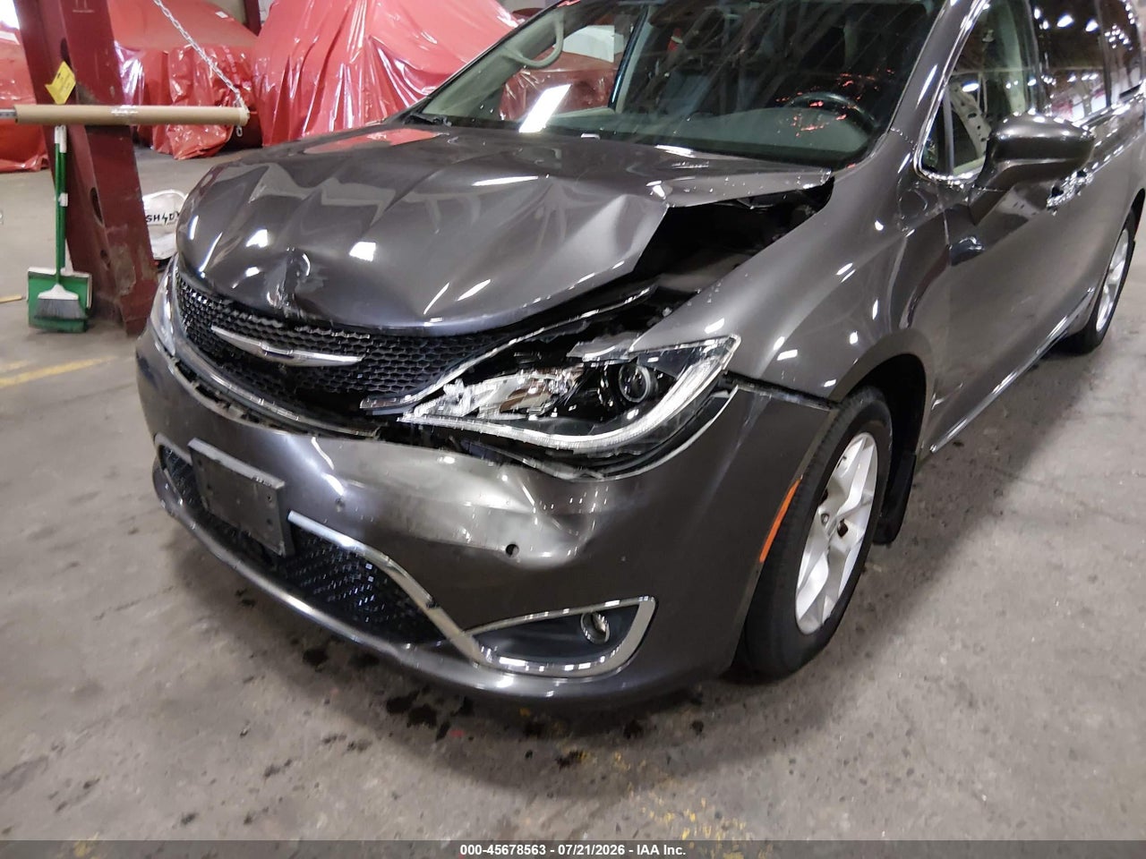 2018 CHRYSLER PACIFICA TOURING L PLUS · 6/10
