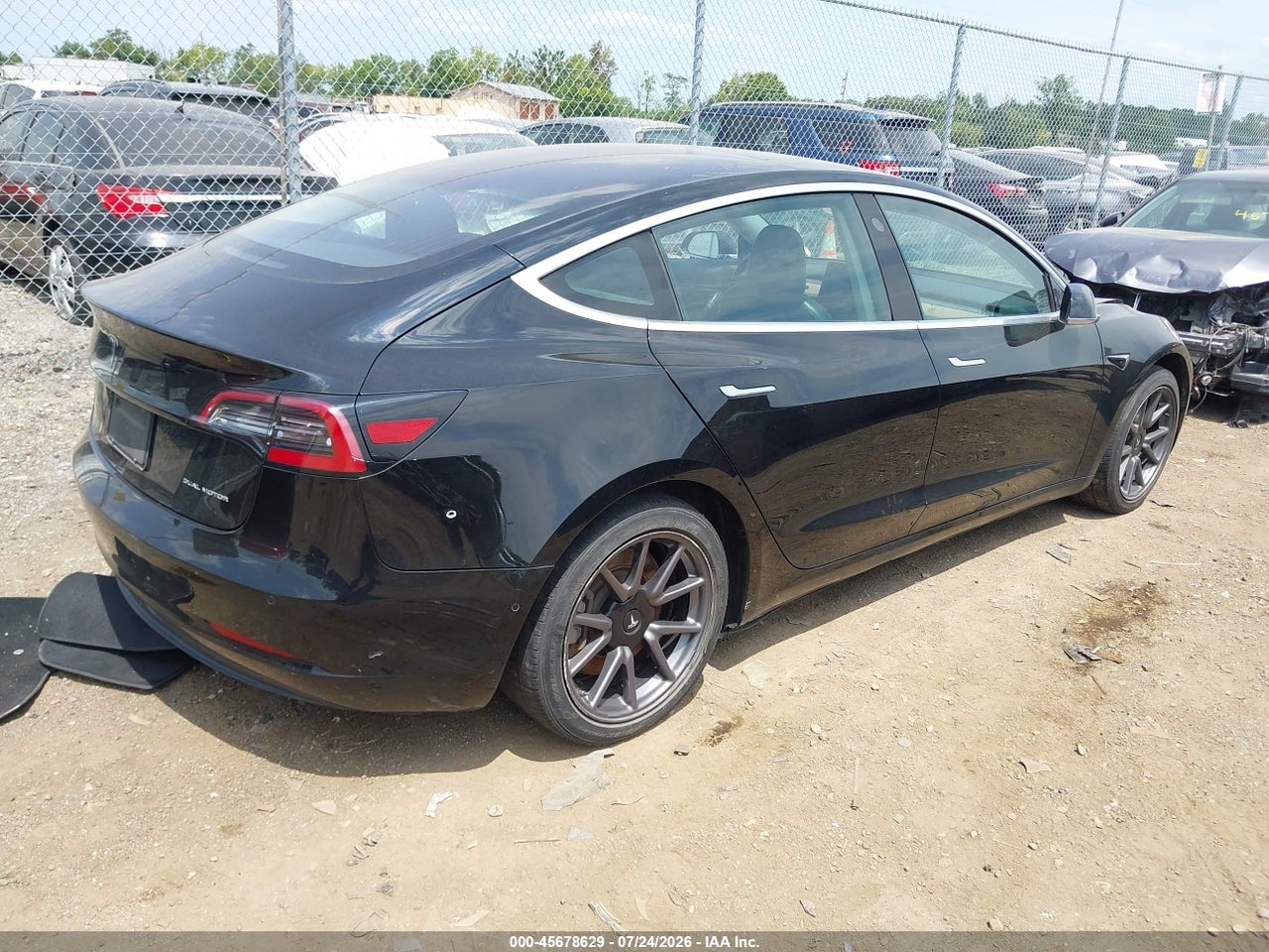 5YJ3E1EB2KF****** · 2019 TESLA MODEL 3 LONG RANGE/PERFORMANCE · 4/9