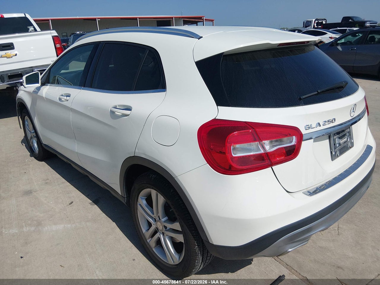 2015 MERCEDES-BENZ GLA 250 · 3/11