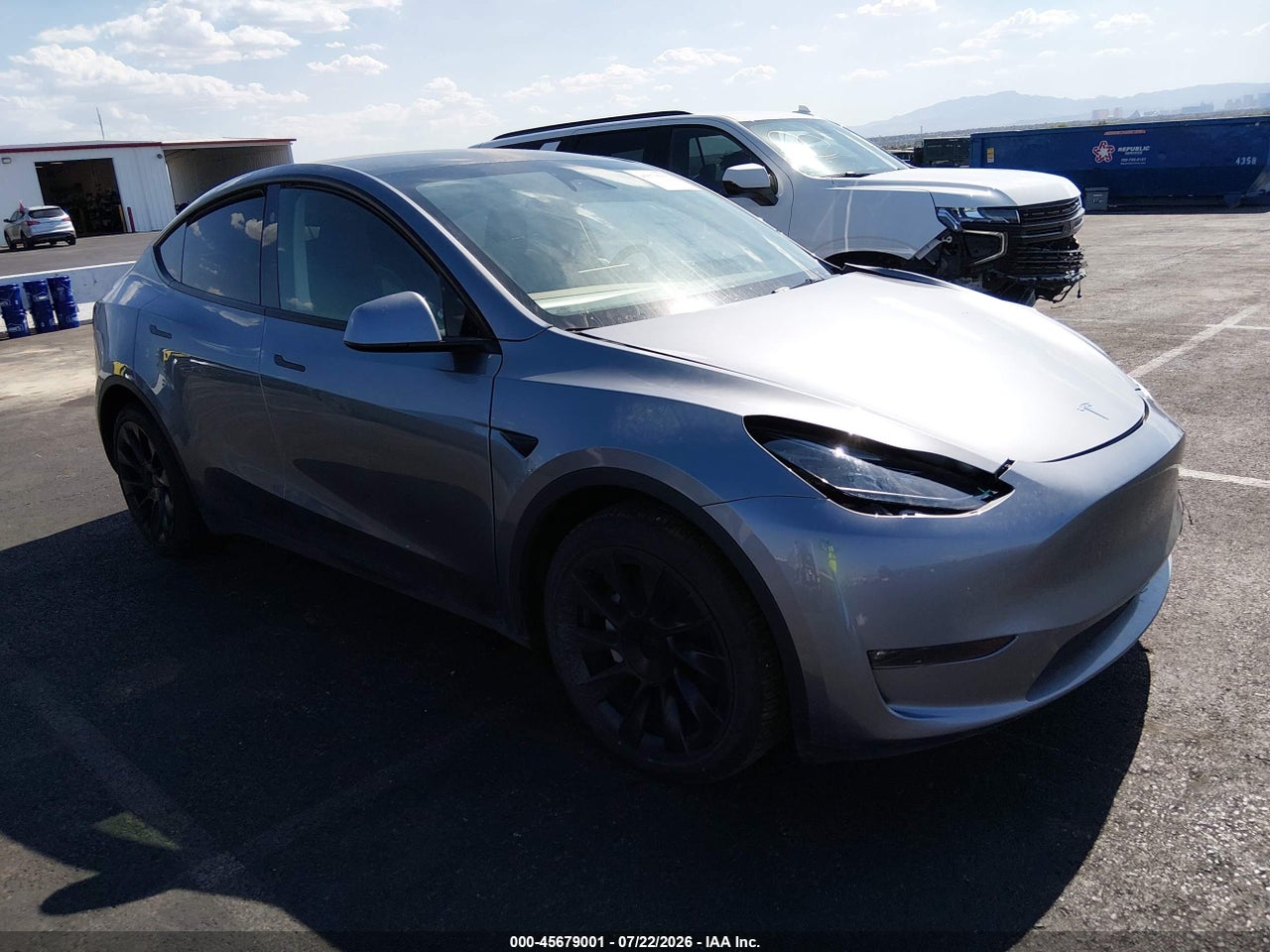 7SAYGAEEXRF****** · 2024 TESLA MODEL Y LONG RANGE DUAL MOTOR ALL-WHEEL DRIVE