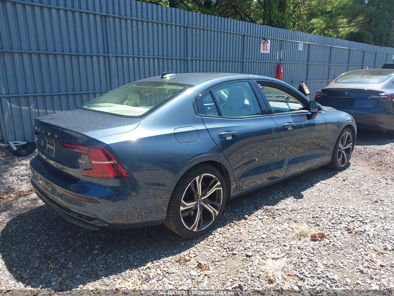 2024 VOLVO S60 B5 CORE DARK THEME · 4/11
