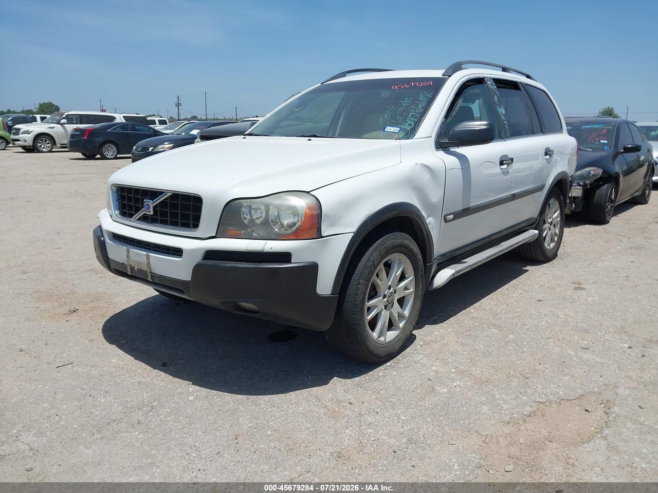 2004 VOLVO XC90 2.5T · 2/11