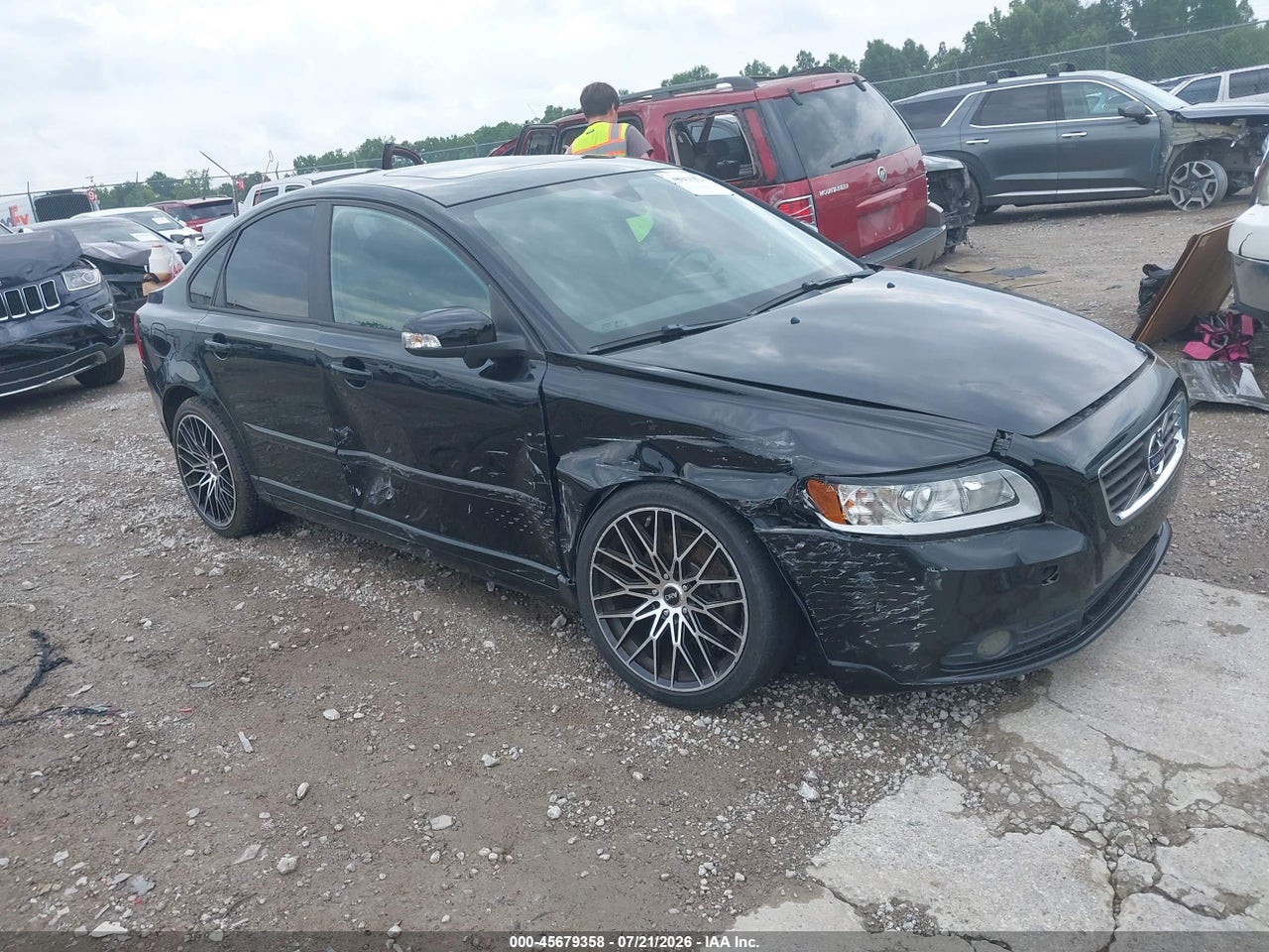 YV1672MS4B2****** · 2011 VOLVO S40 R-DESIGN/T5 (RETAIL ONLY)