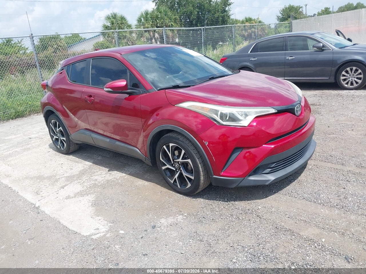 NMTKHMBX5JR****** · 2018 TOYOTA C-HR XLE