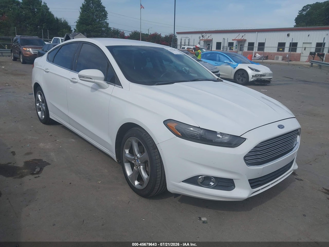 3FA6P0HR1DR****** · 2013 FORD FUSION SE